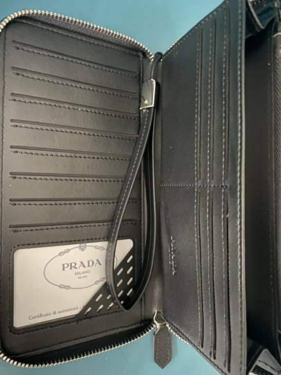 Picture of Prada Wallets _SKUfw167306796fw